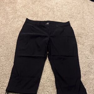 Eddie Bauer Black Capris Women’s Pants